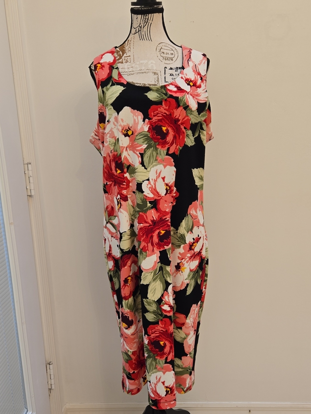 Travel Elements Sleeveless Floral Midi Dress in Black with Red & Pink Blooms